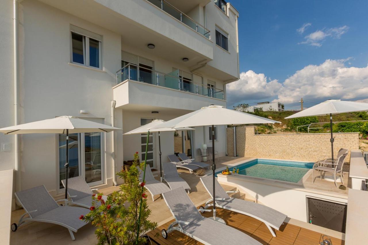 Luxury Villa Bello Horizonte With Swimming Pool Split Extérieur photo