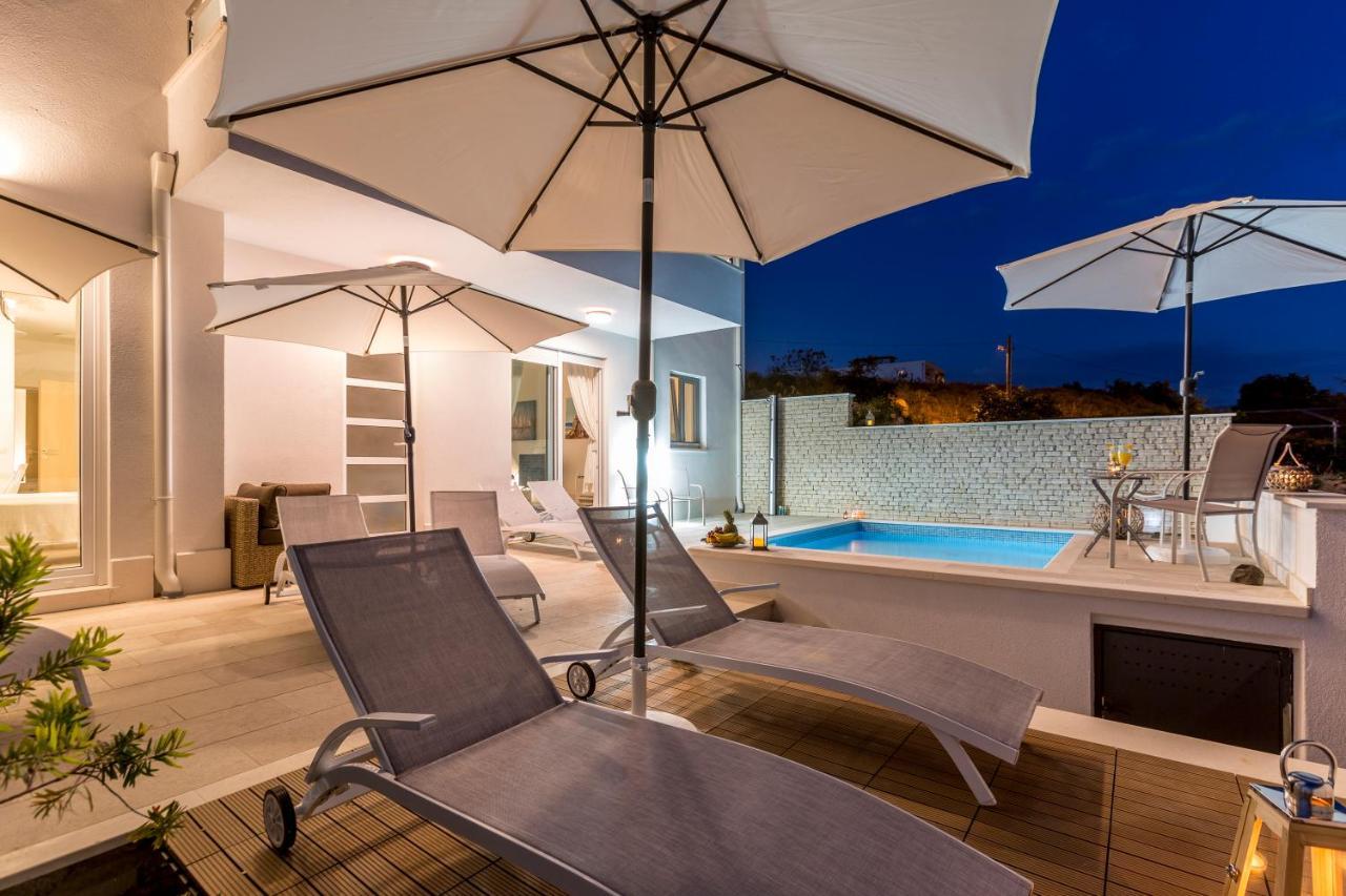 Luxury Villa Bello Horizonte With Swimming Pool Split Extérieur photo